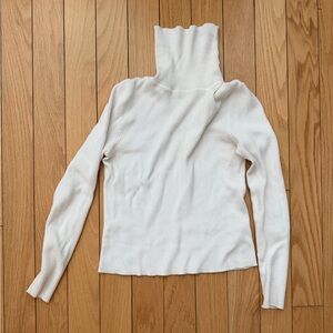 Urban Outfitters Cream Turtleneck Sweater